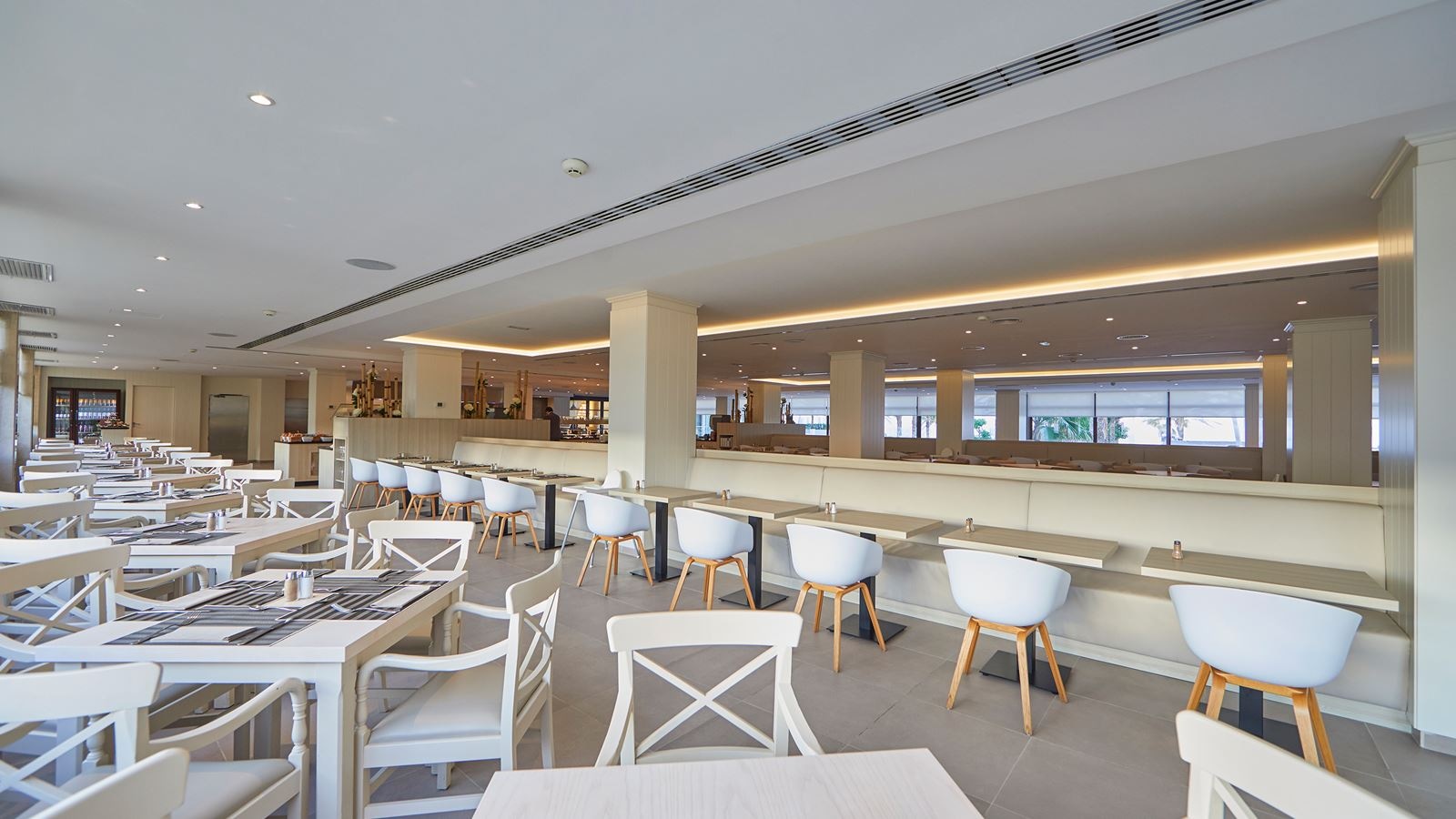 restaurants-restaurant