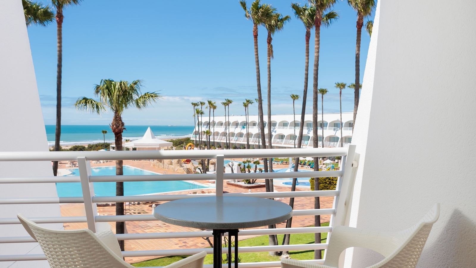 rooms-double-sea-view-balcony-or-terrace