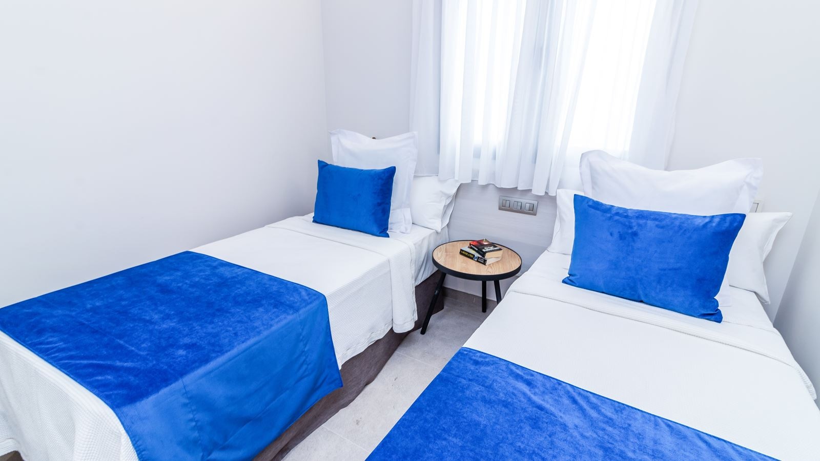 rooms-deluxe-suite-2-bedrooms