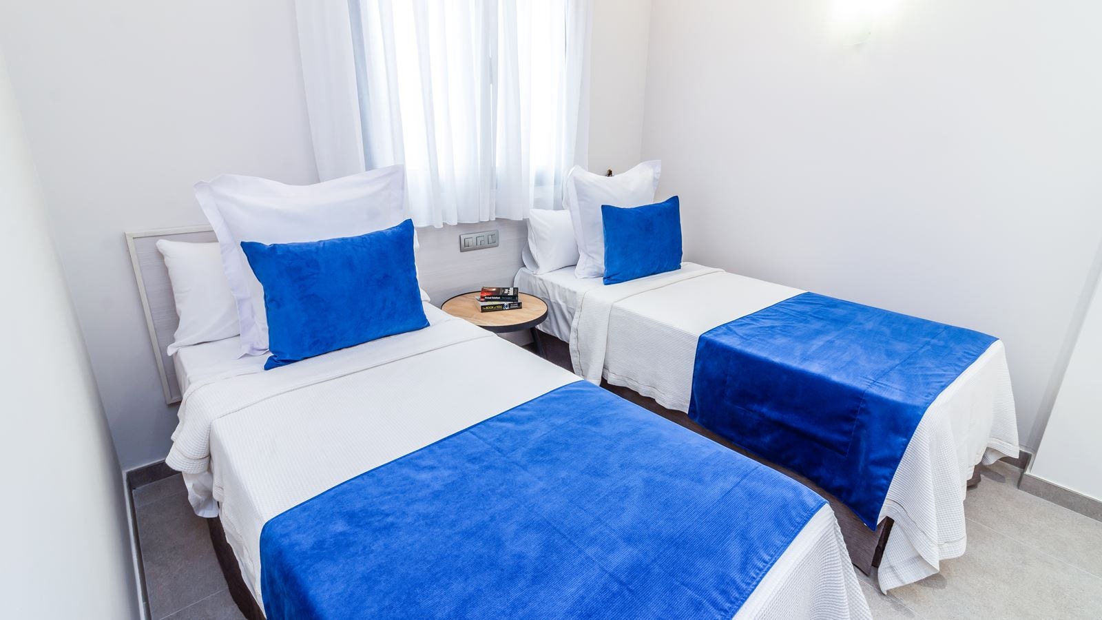 rooms-deluxe-suite-2-bedrooms