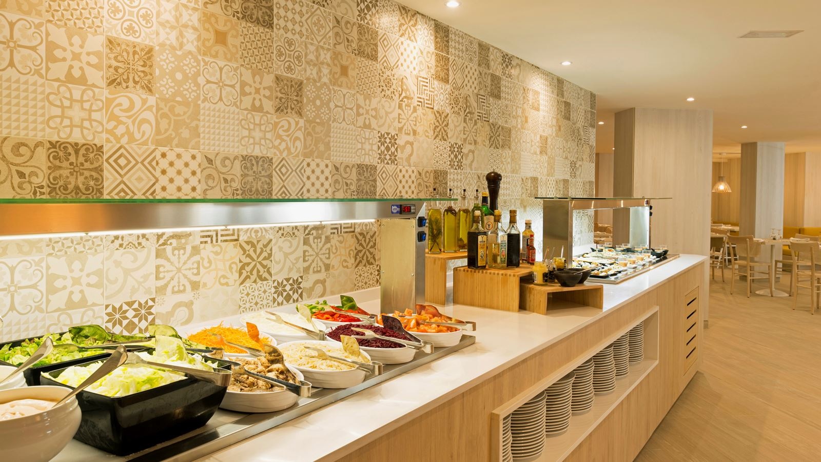 restaurants-restaurant