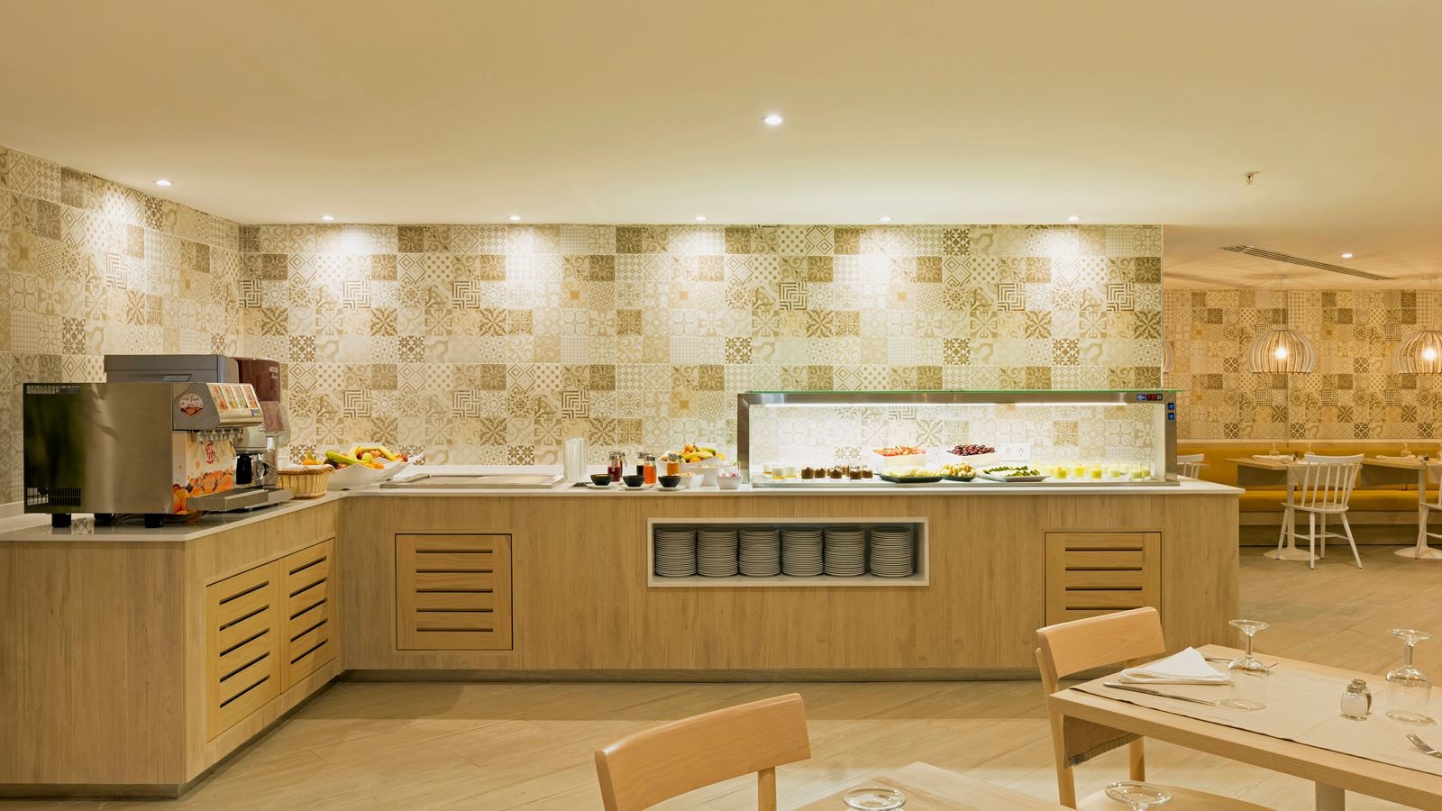 restaurants-restaurant