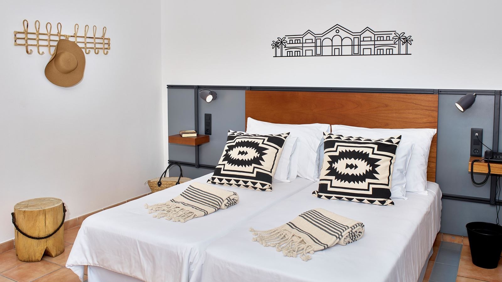 rooms-double-standard-room-balcony-or-terrace