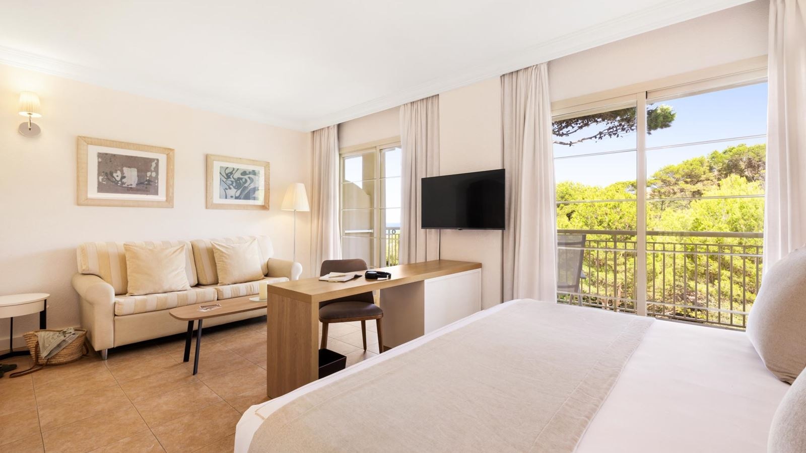 rooms-junior-suite-selection-club