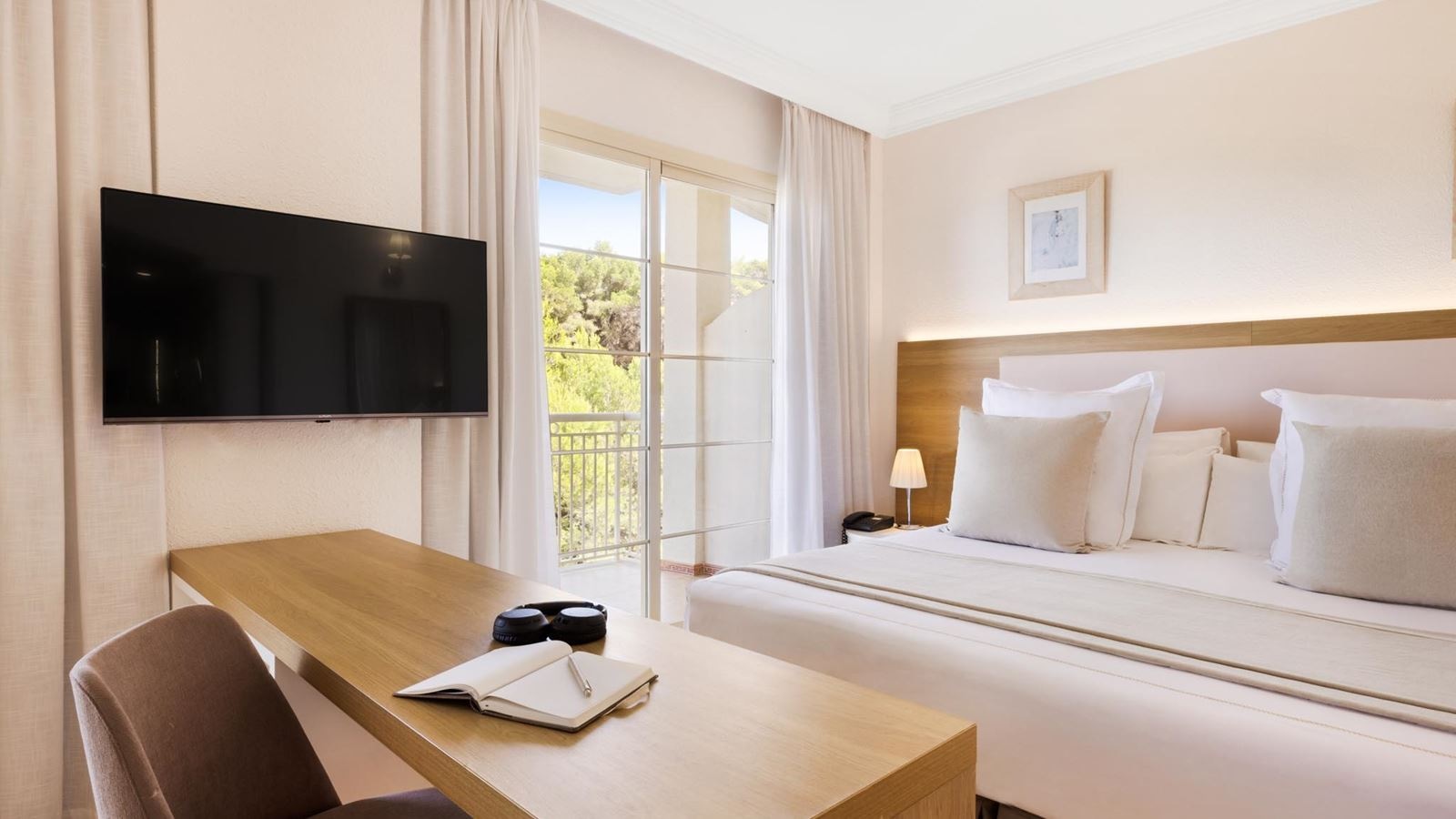 rooms-junior-suite-selection-club