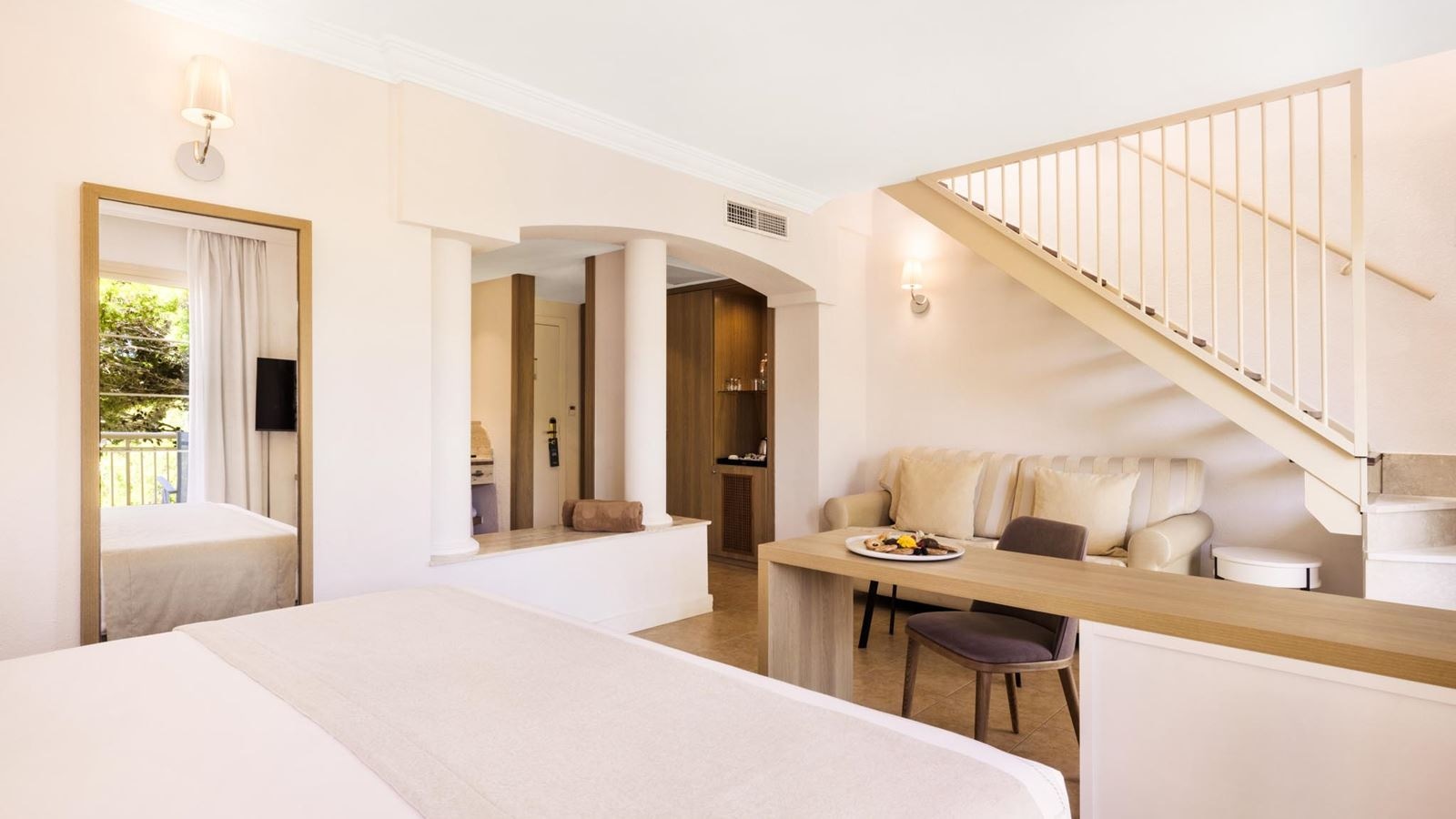 rooms-junior-suite-royal-terrace-selection-club-with-jacuzzi