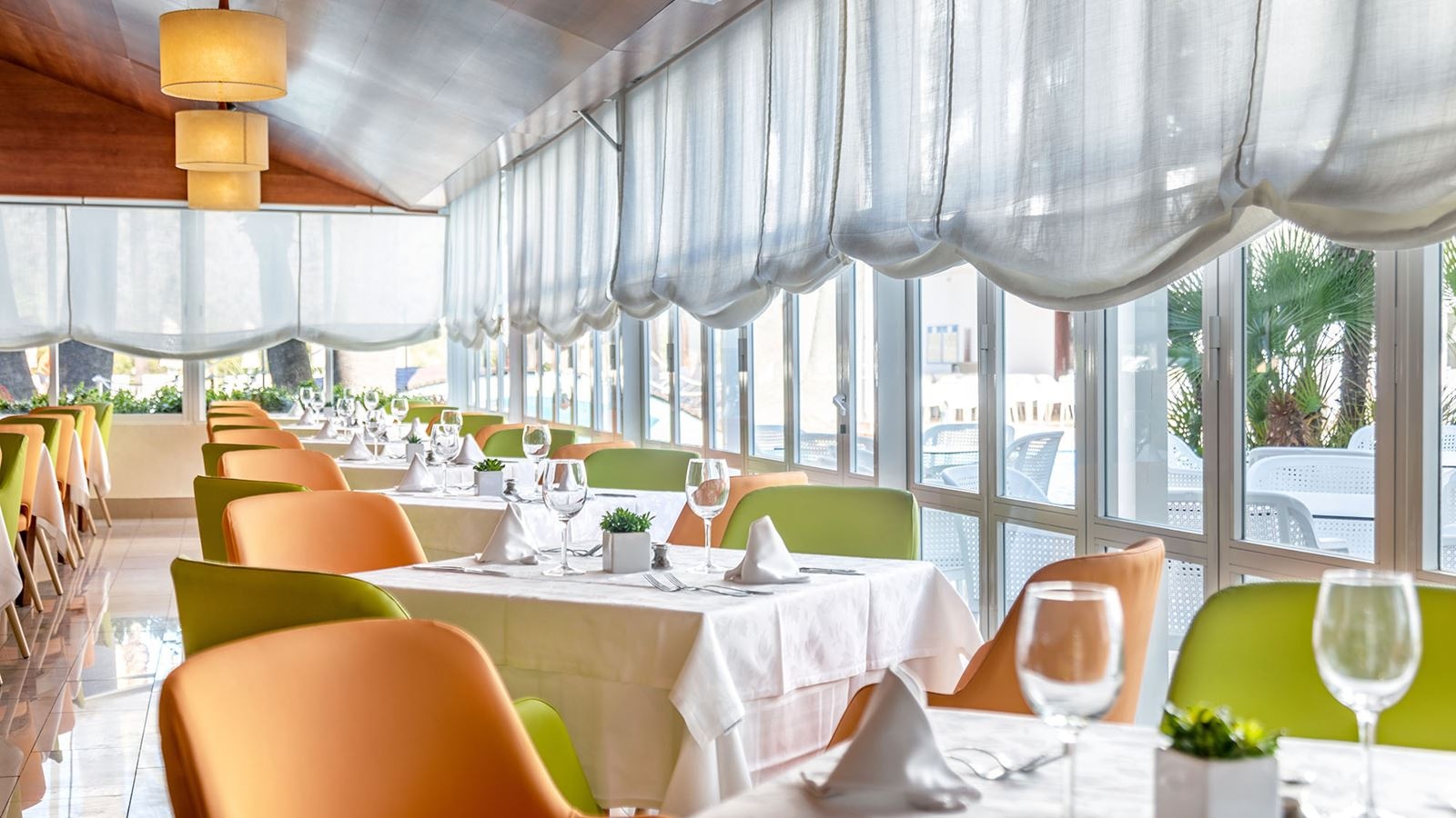 restaurants-buffet-caprice