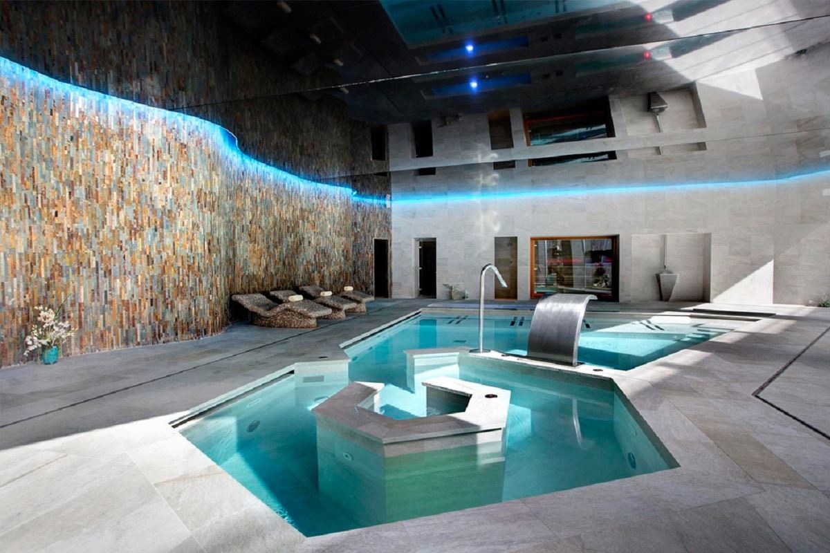 pools-indoor-pool
