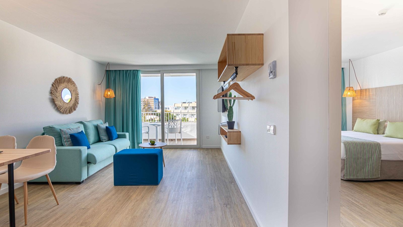 rooms-apartment-balcony-or-terrace