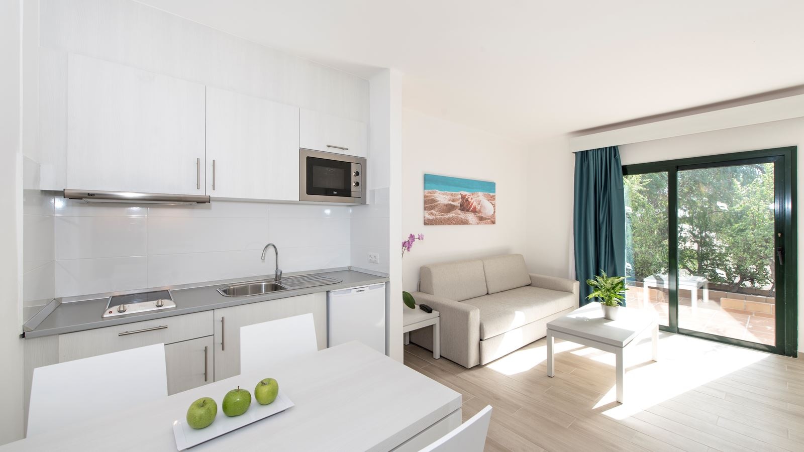 rooms-apartament-superior-2-bedrooms-balcony-or-terrace