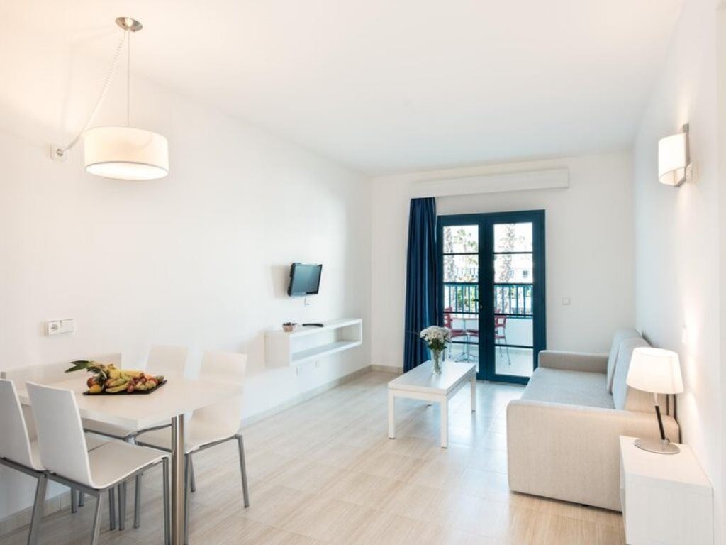 rooms-a1cm-apartment-premium-family--2-units-connected