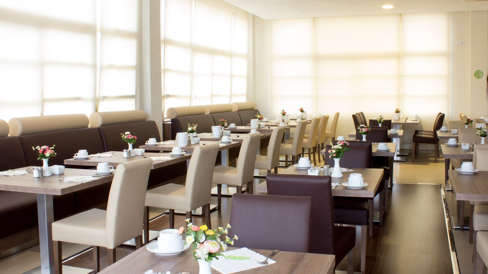 restaurants-restaurant