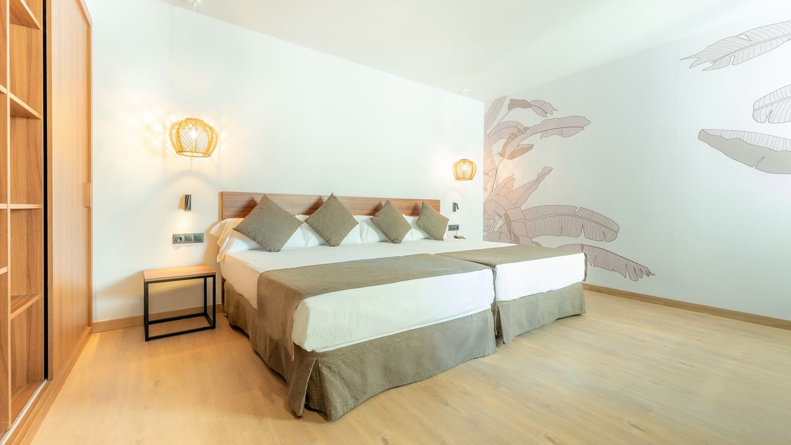 rooms-standard-multiplebed