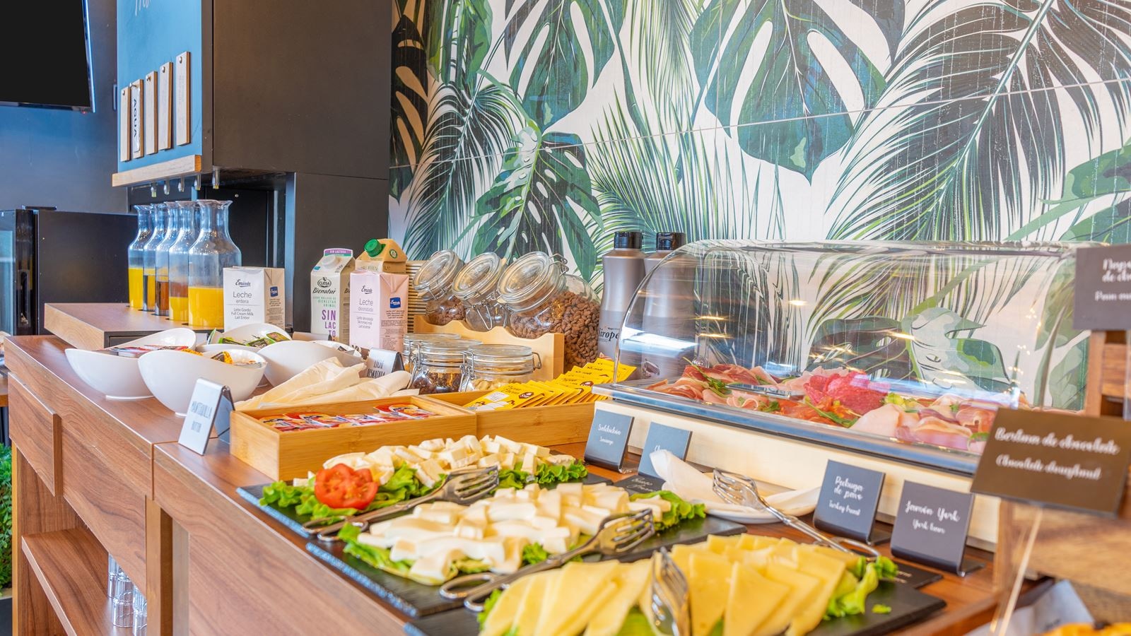 restaurants-restaurants