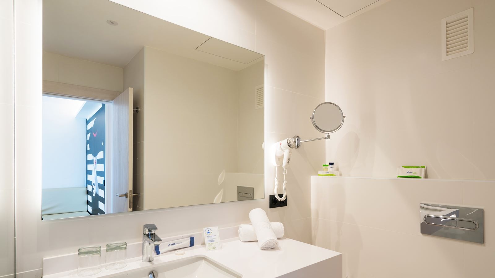 rooms-double-superior-room-balcony-or-terrace