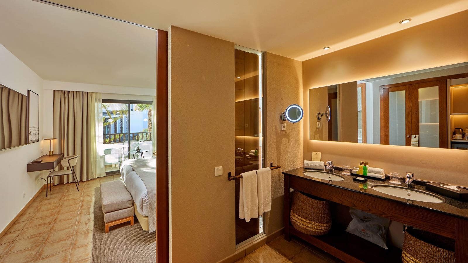 rooms-double-room-pool-view-balcony-or-terrace