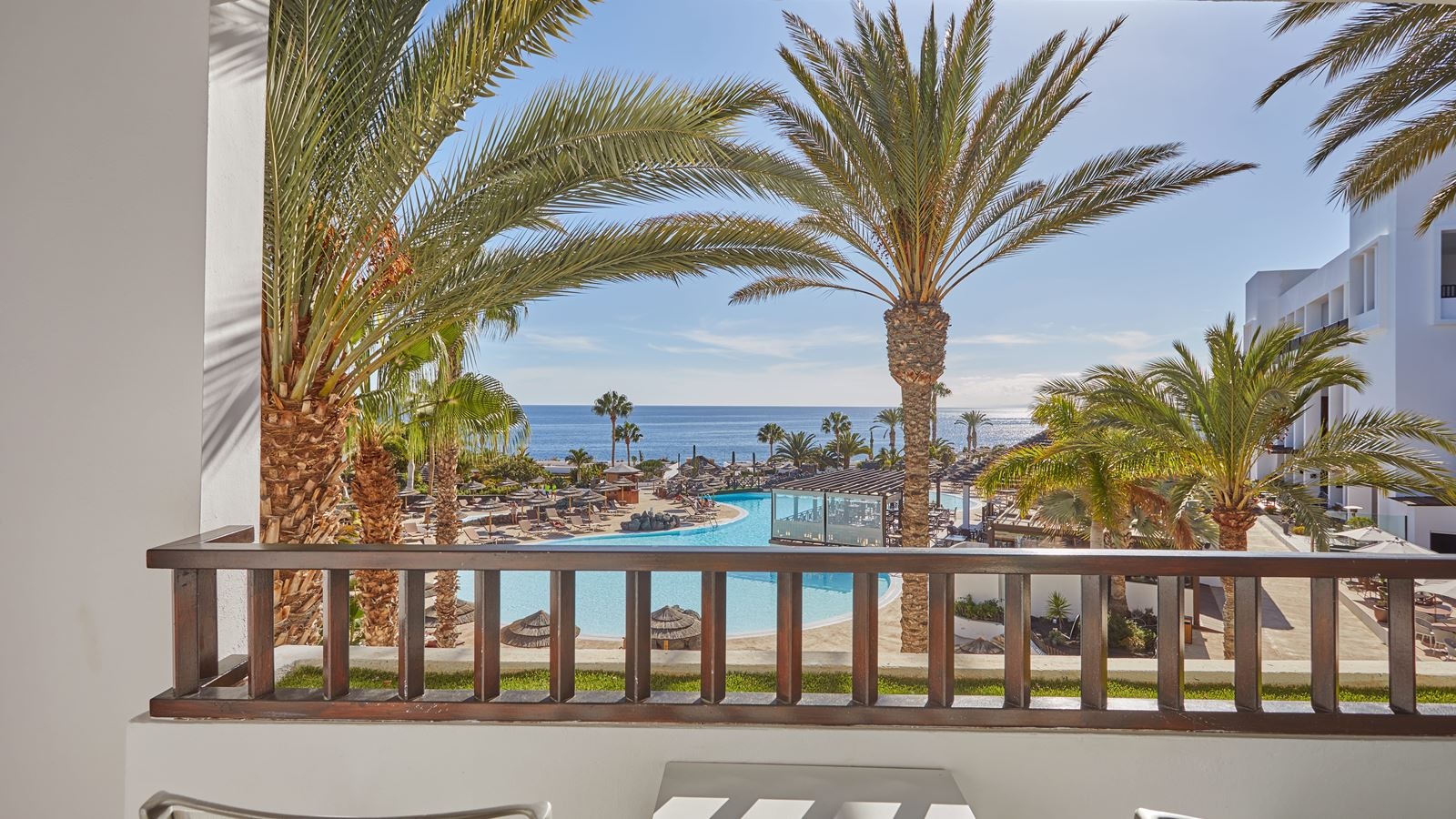 rooms-suite-ocean-view-preferred-club-balcony-or-terrace