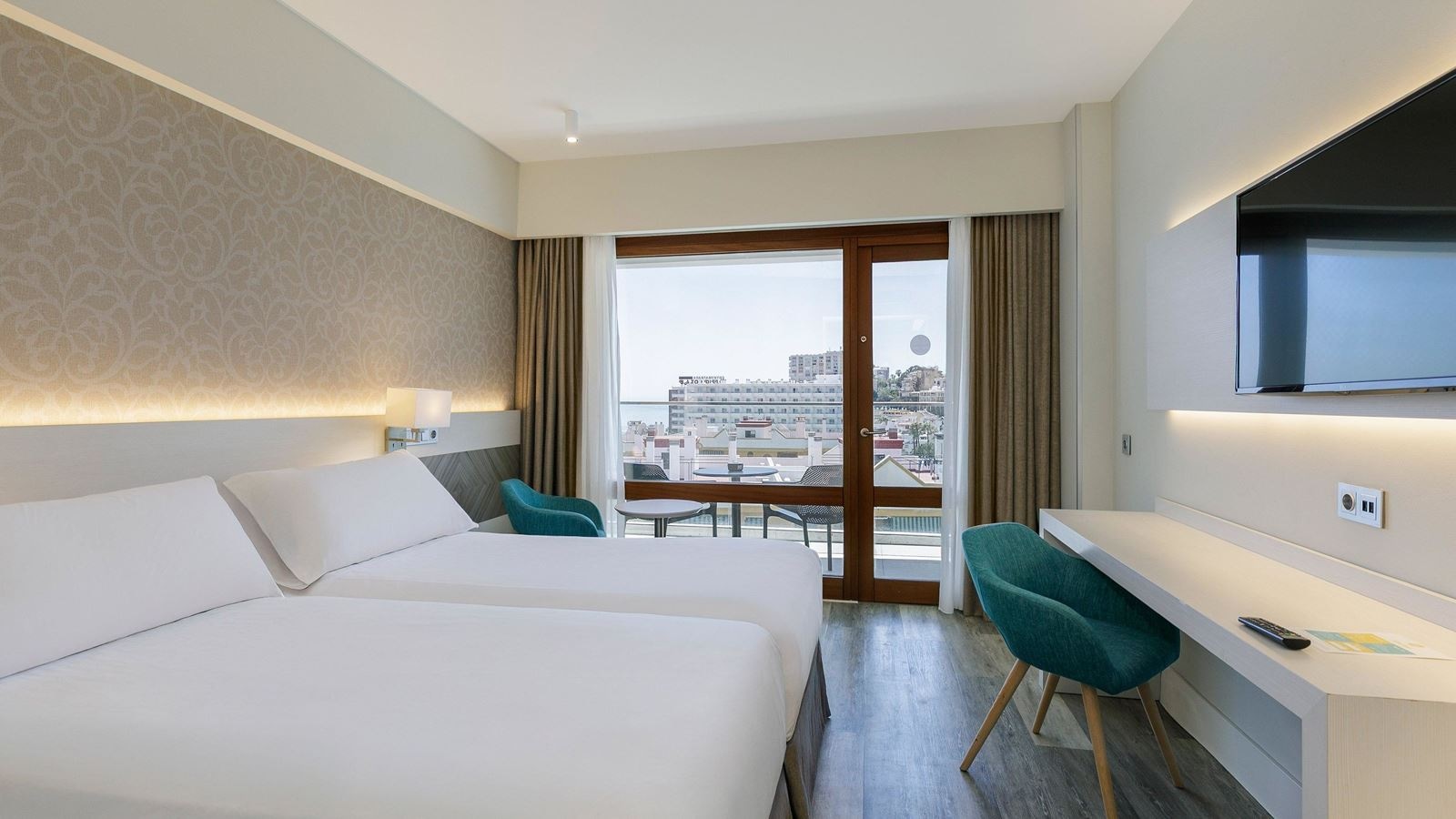 rooms-superior-lateral-sea-view