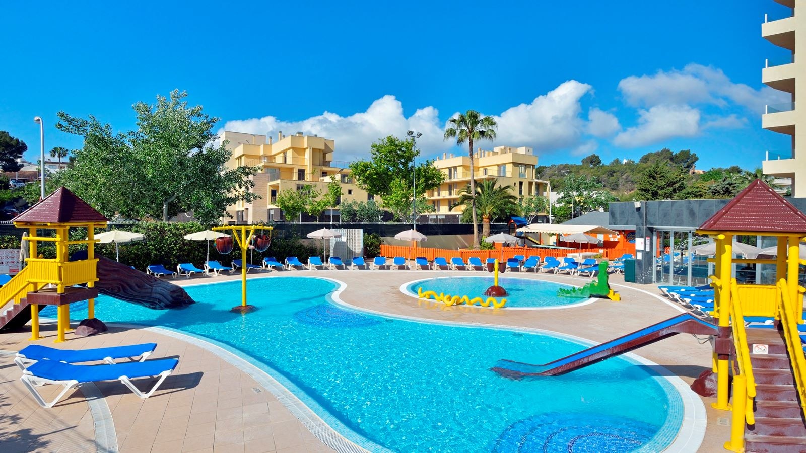 pools-outdoor-childrens-pool