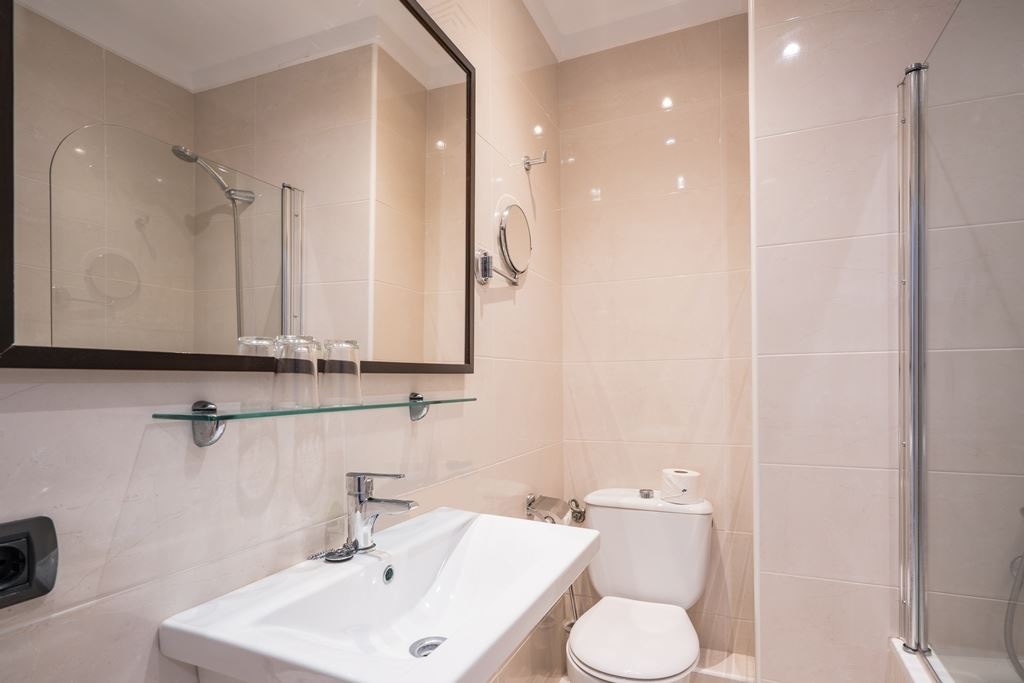 rooms-double-standard-room-balcony-or-terrace