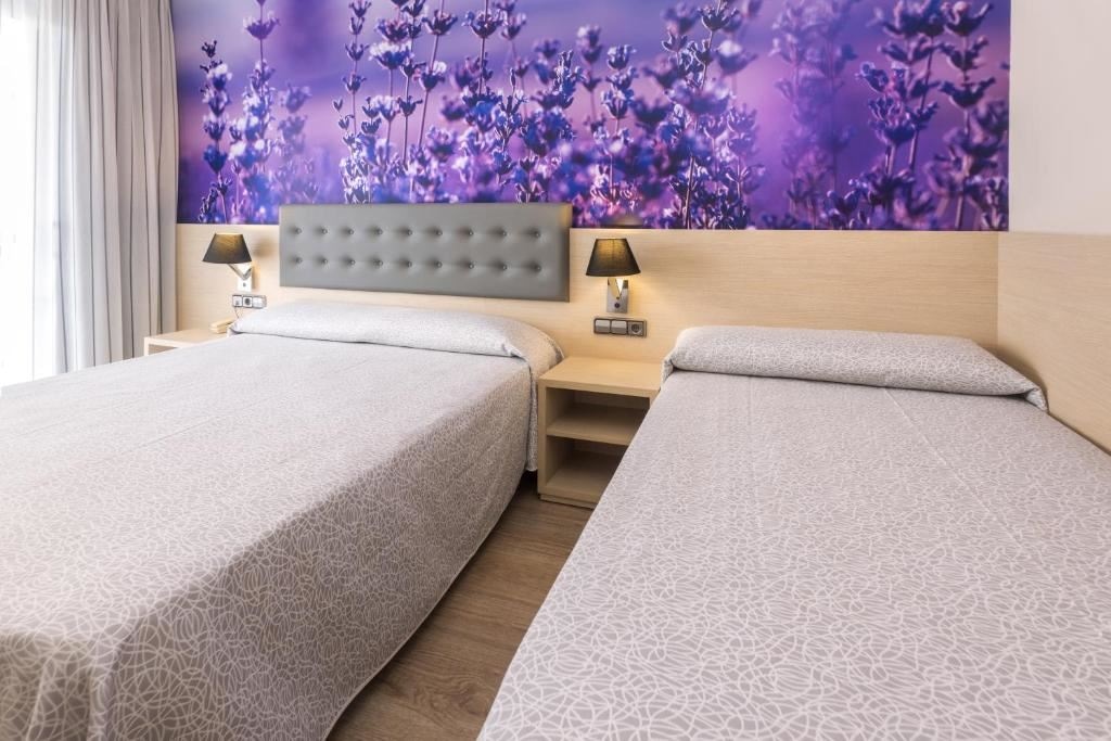 rooms-triple-balcony-or-terrace