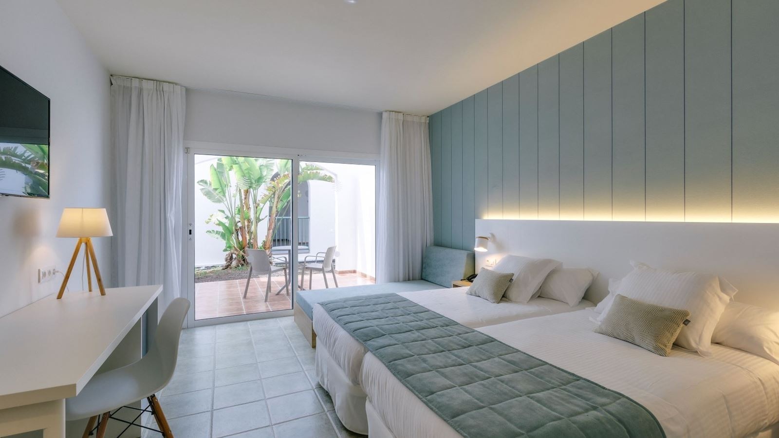 rooms-double-standard-with-balconyterrace