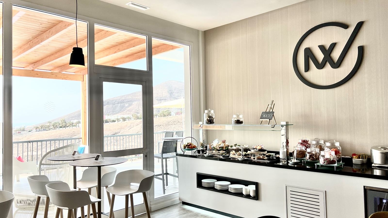 bars-my-favorite-club-lounge