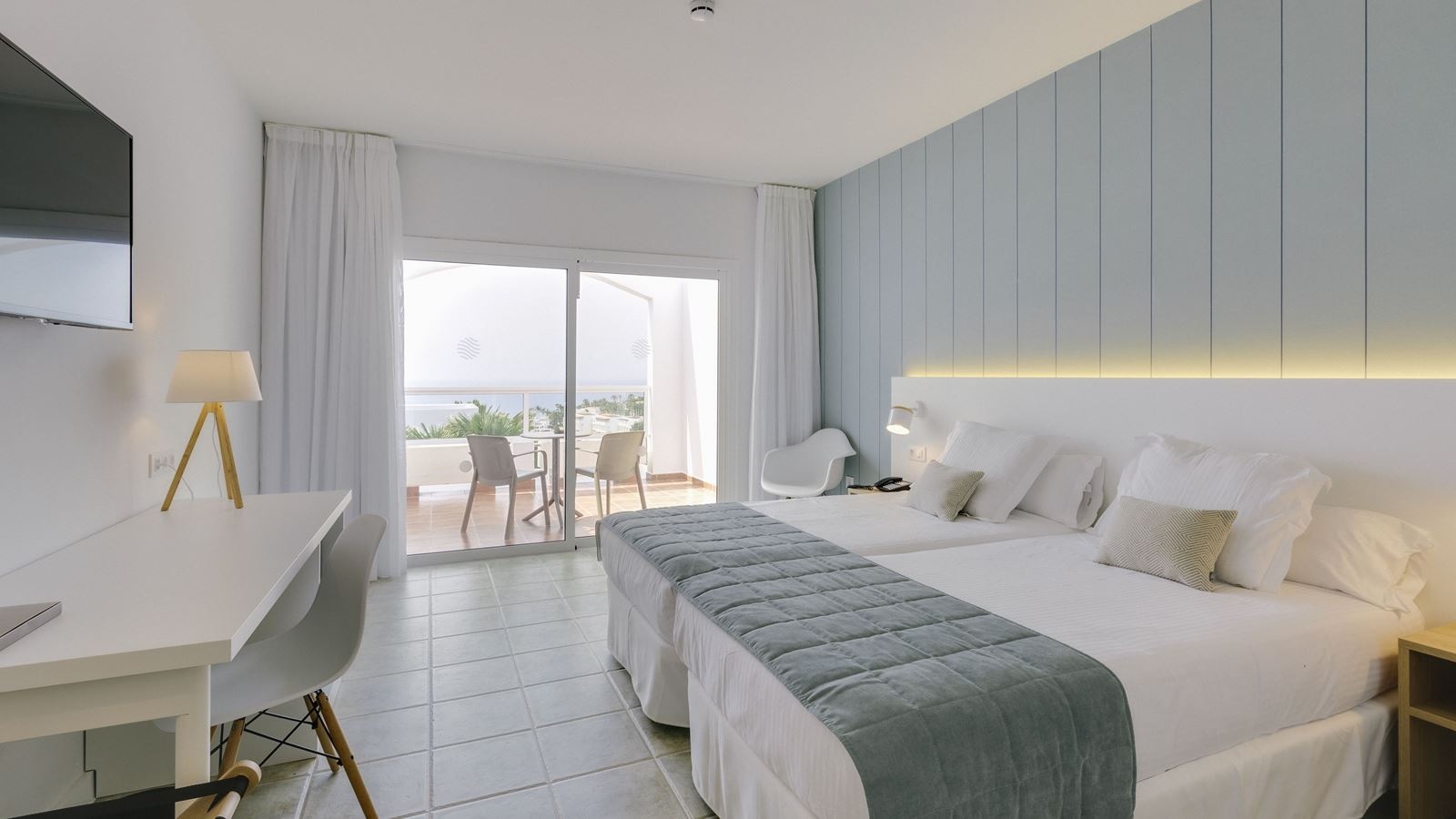 rooms-double-sea-view-balconyterrace