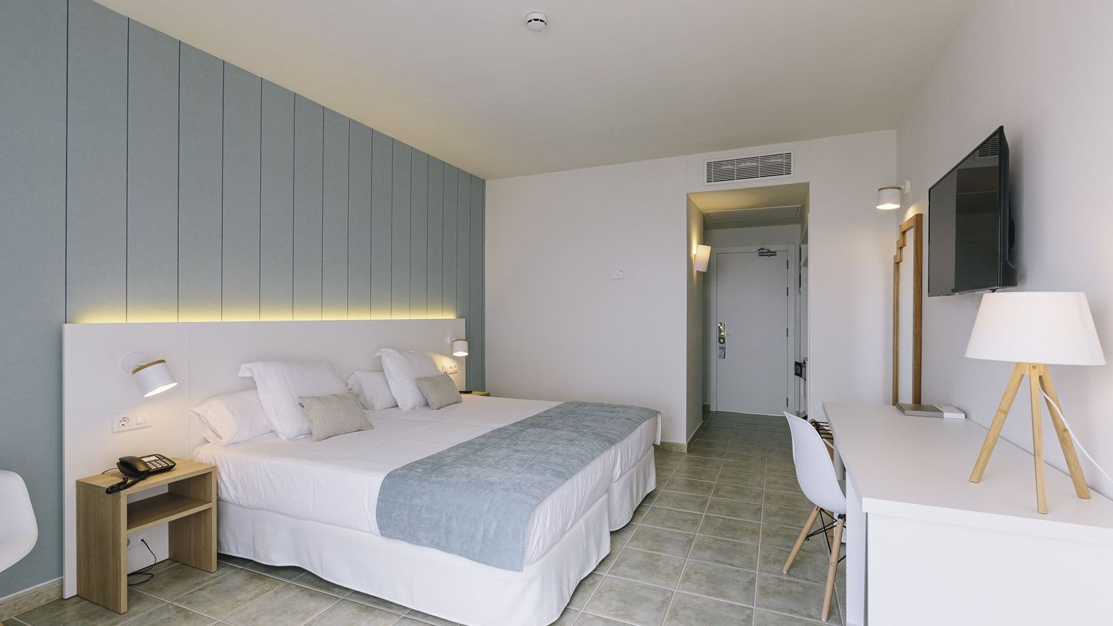 rooms-double-sea-view-balconyterrace