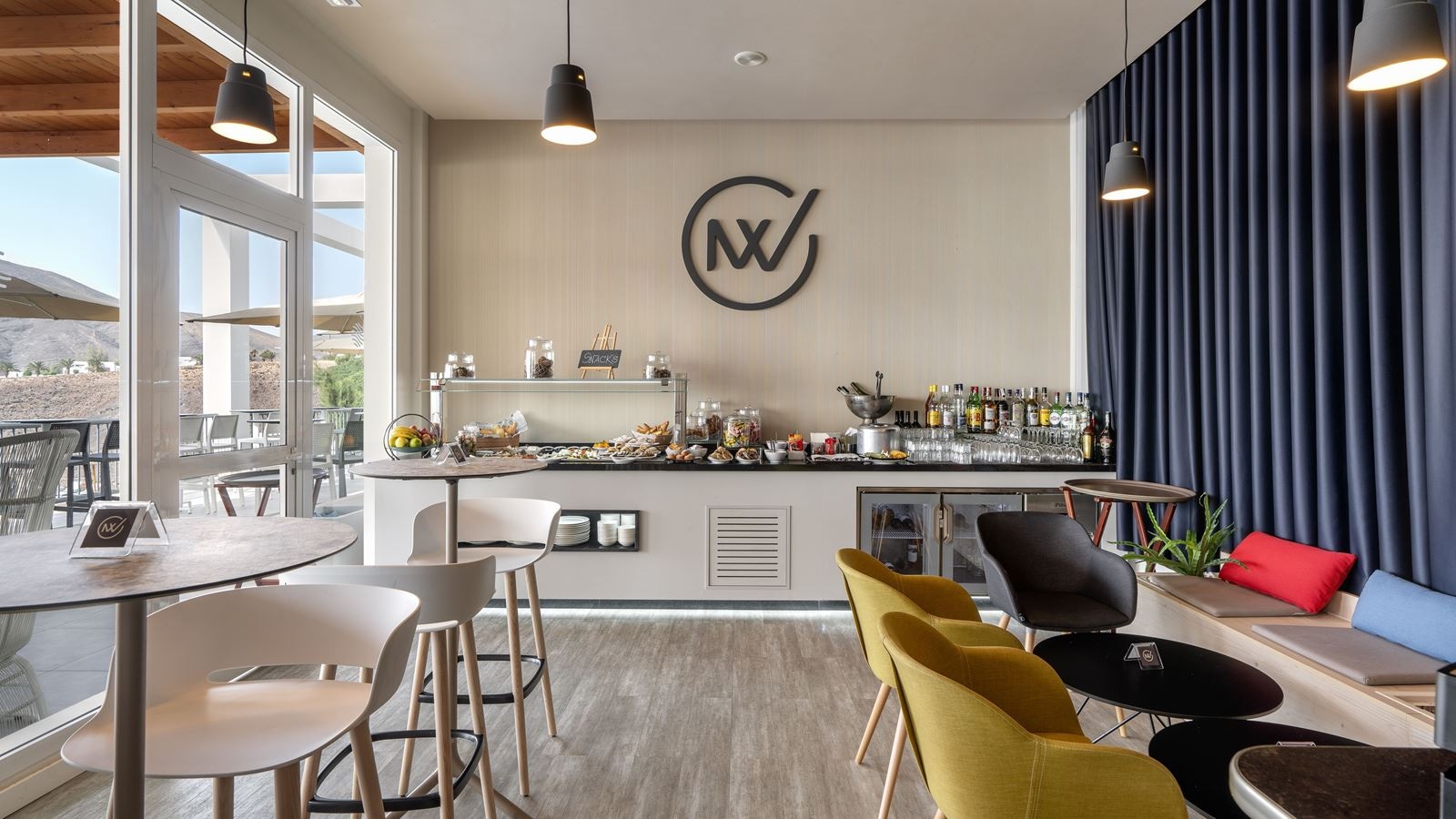 bars-my-favorite-club-lounge