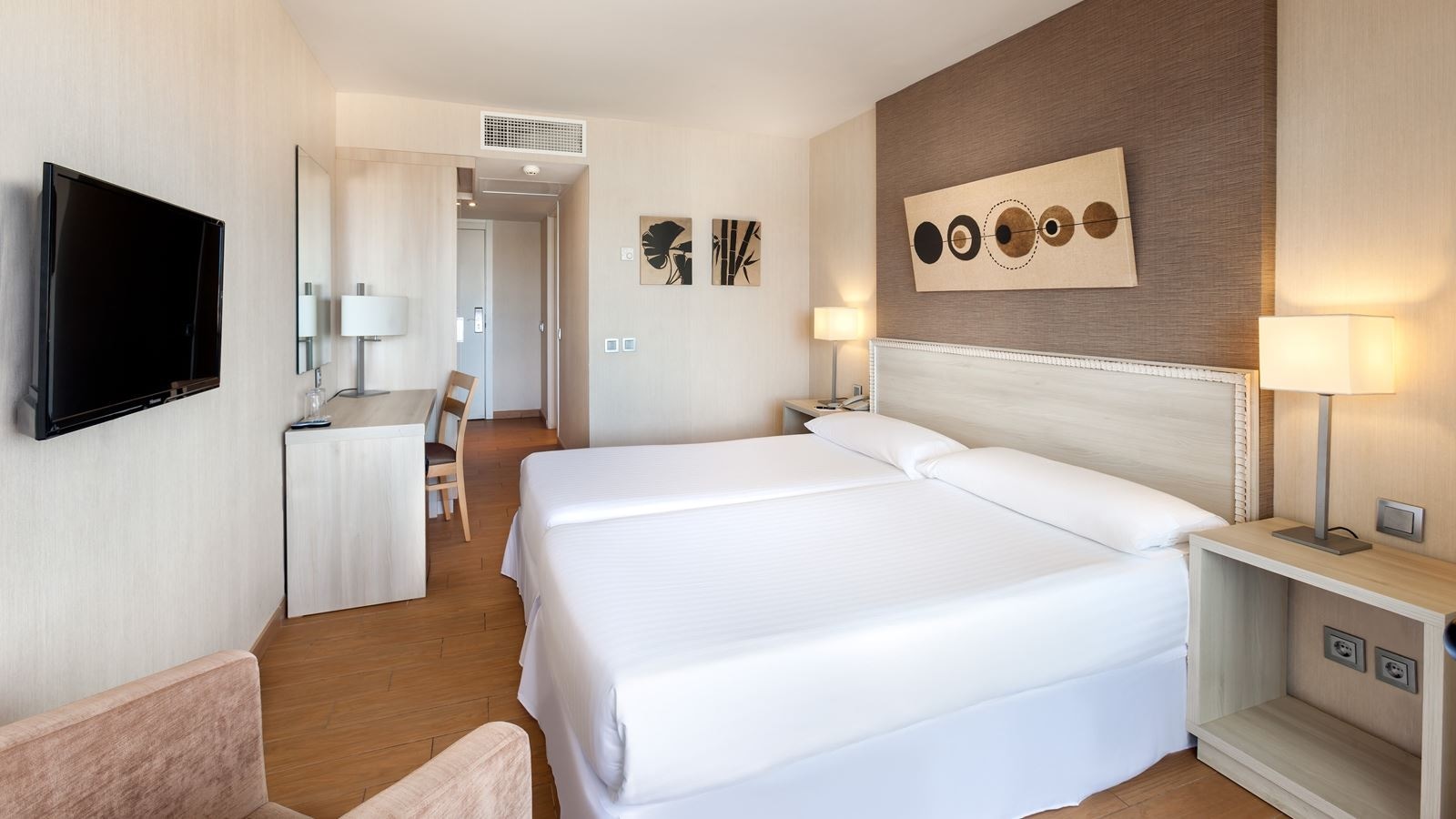 rooms-double-room-pool-view-balcony-or-terrace