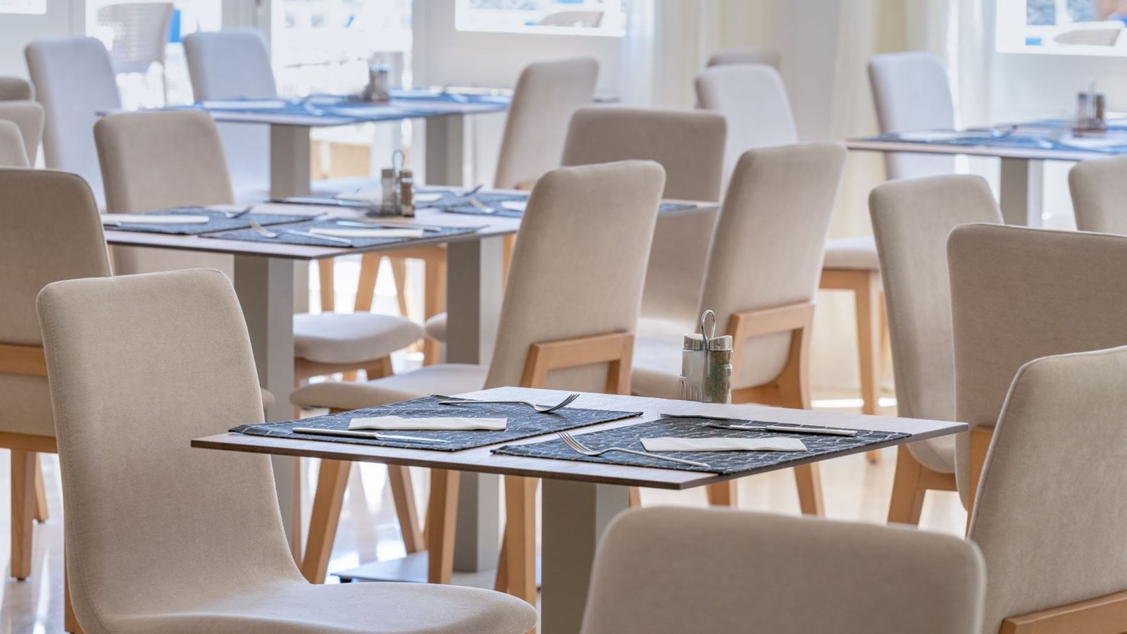 restaurants-buffet-restaurant