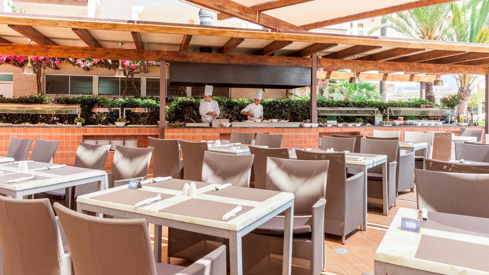 restaurants-buffet-caprice