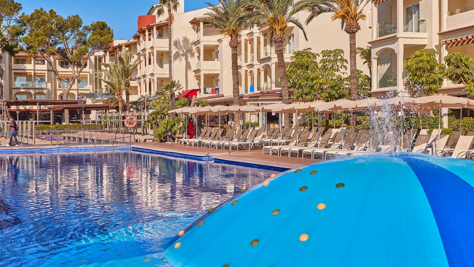 pools-outdoor-childrens-pool