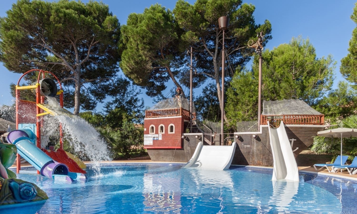 pools-outdoor-childrens-pool