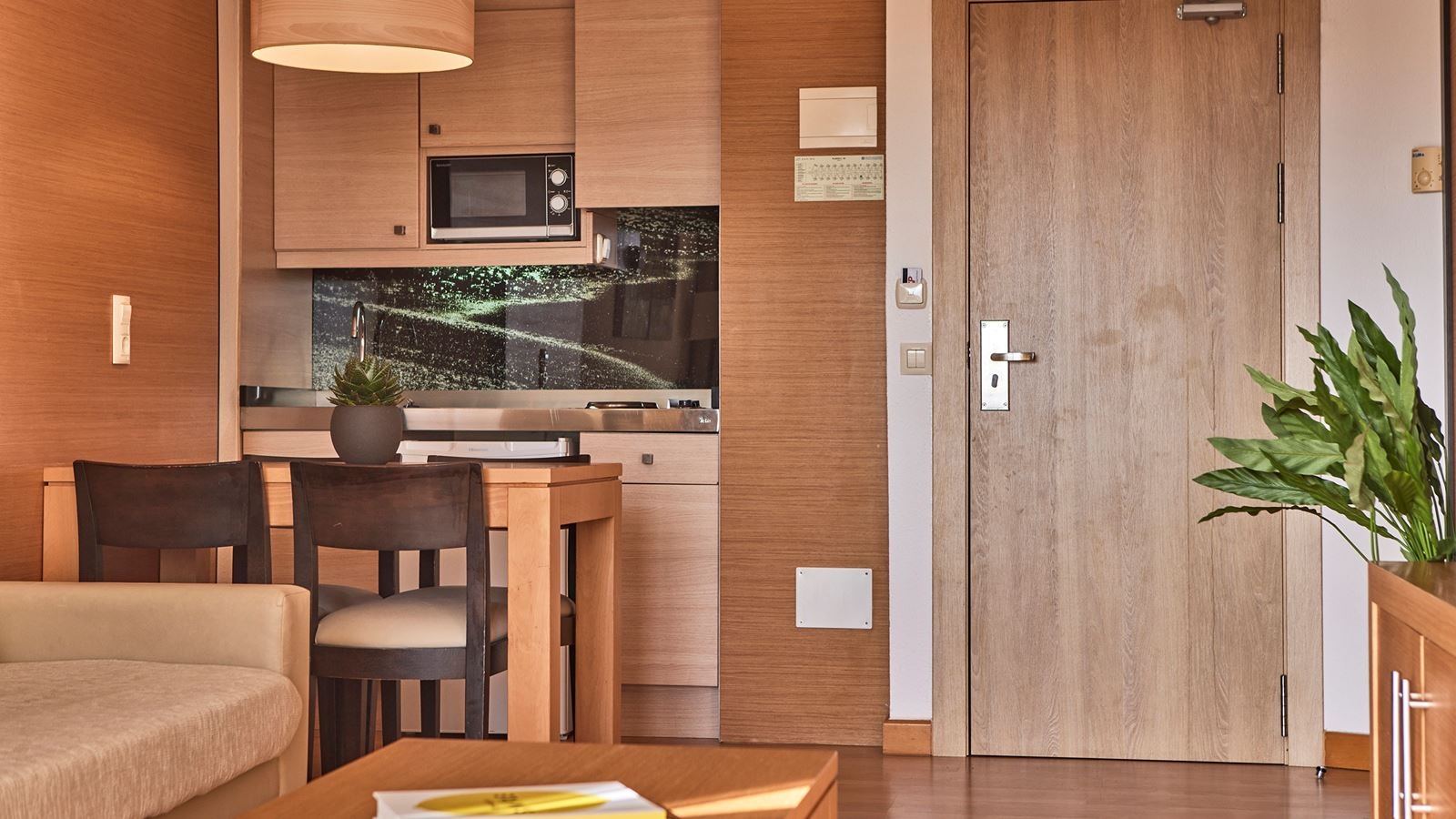 rooms-one-bedroom-suite