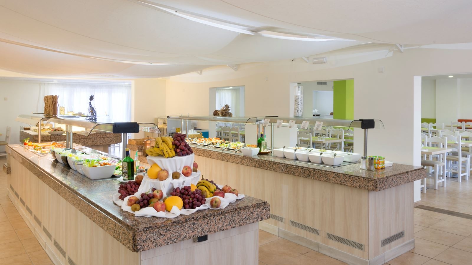 restaurants-restaurant