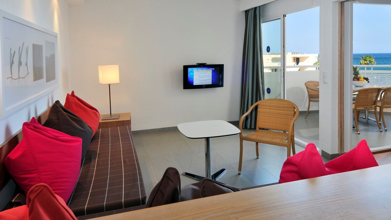 rooms-1-bedroom-apartment