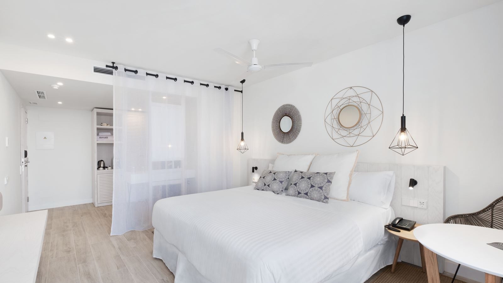 rooms-superior-room-terrace