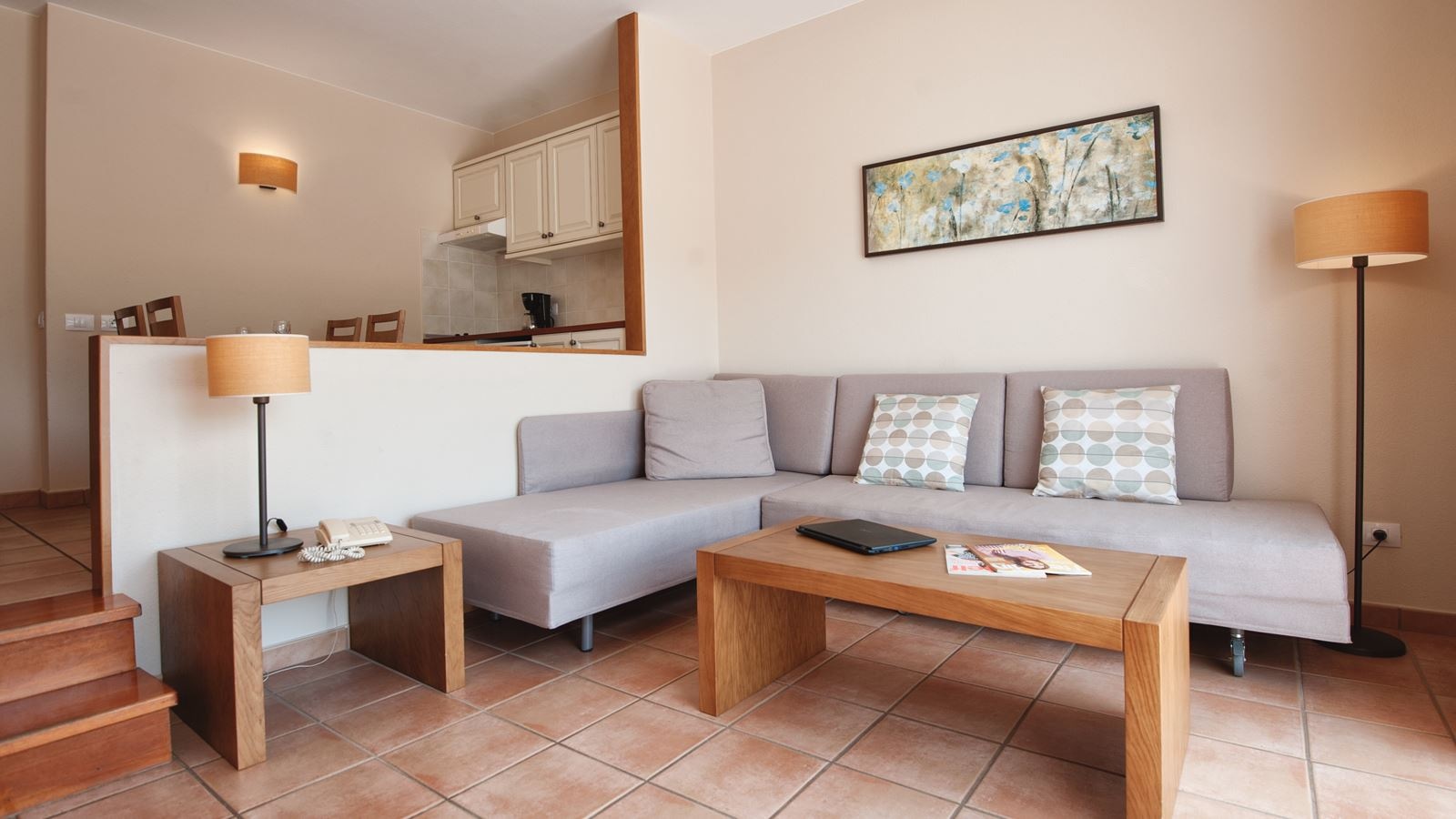 rooms-appartment-1bedroom-with-balcony-or-terrace