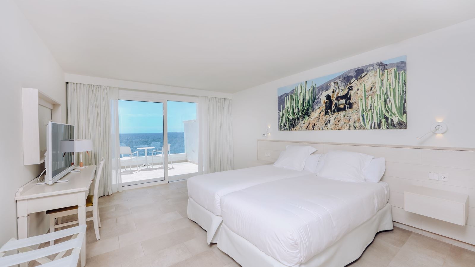 rooms-double-sea-view-balcony-or-terrace-b