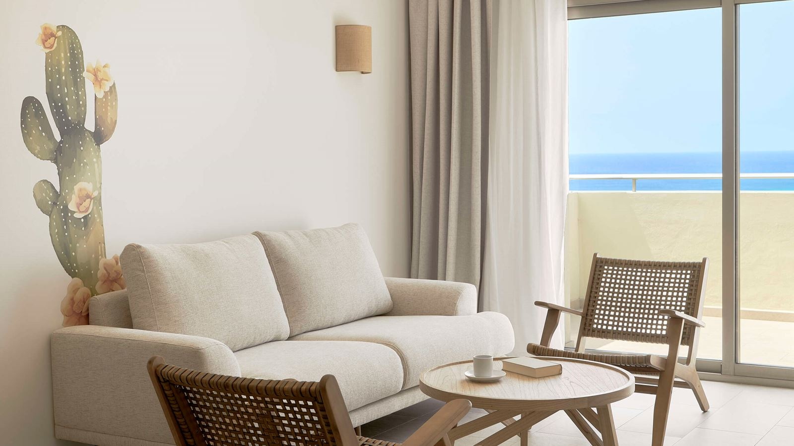 rooms-suite-priority-location