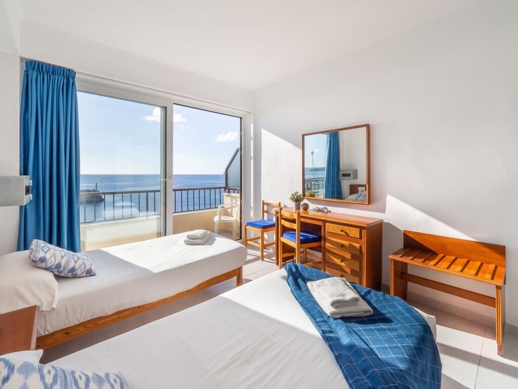 rooms-doubel-sea-view-with-balcony