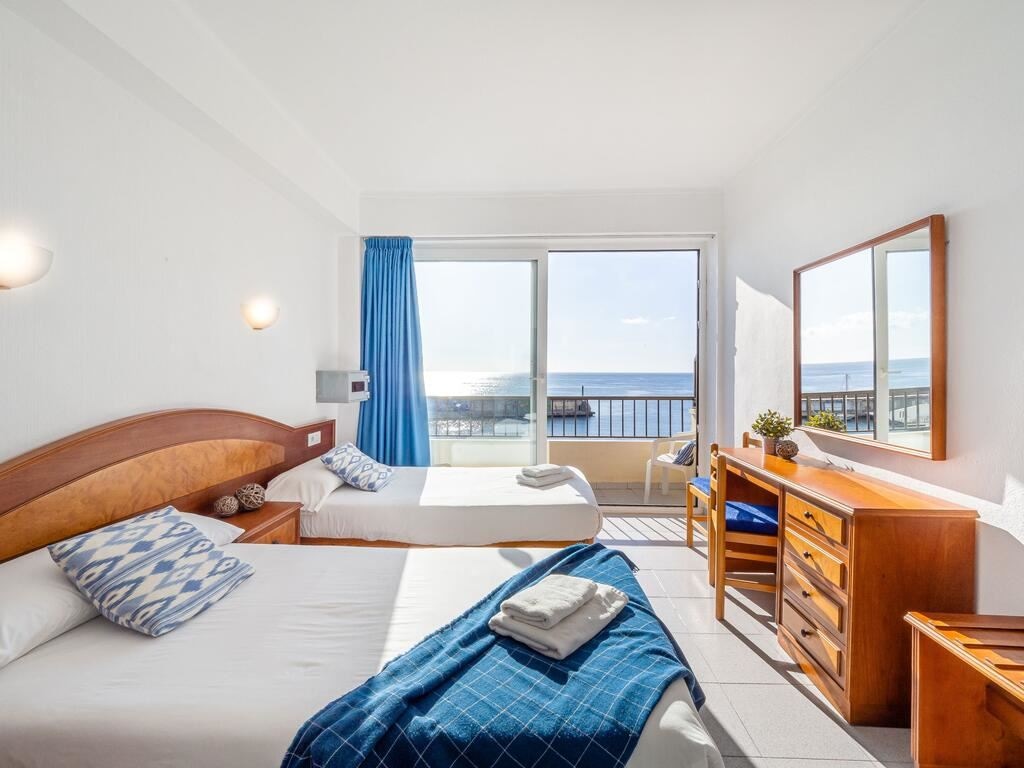 rooms-doubel-sea-view-with-balcony