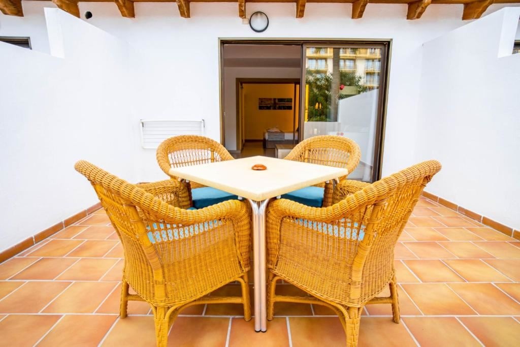 rooms-js--junior-suite-1st-floor--with-terrace