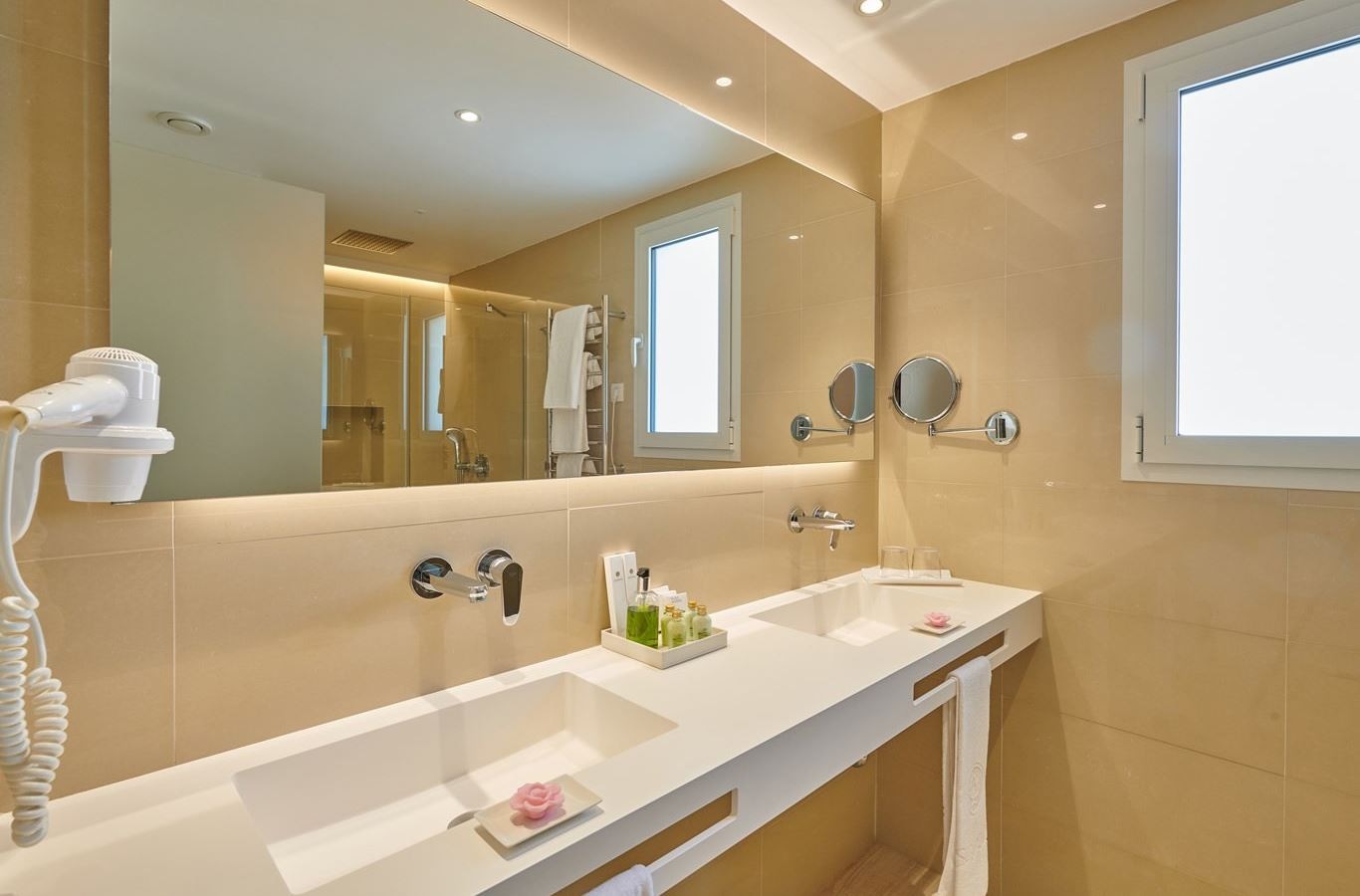 rooms-junior-suite-superior