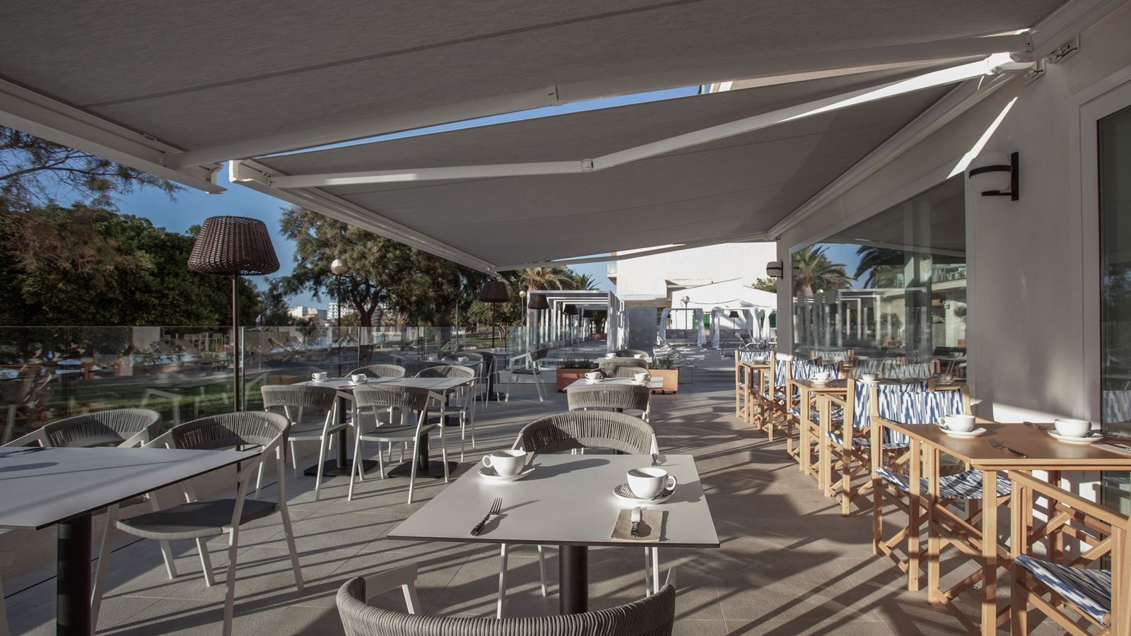 restaurants-restaurant-buffet