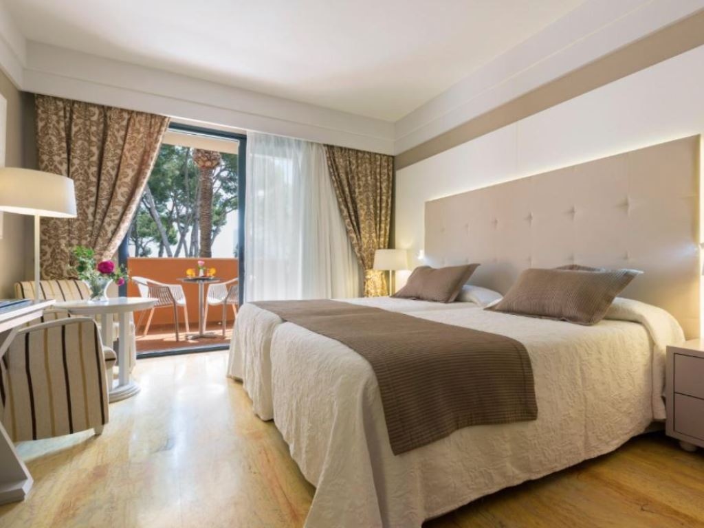 rooms-double-room-economy