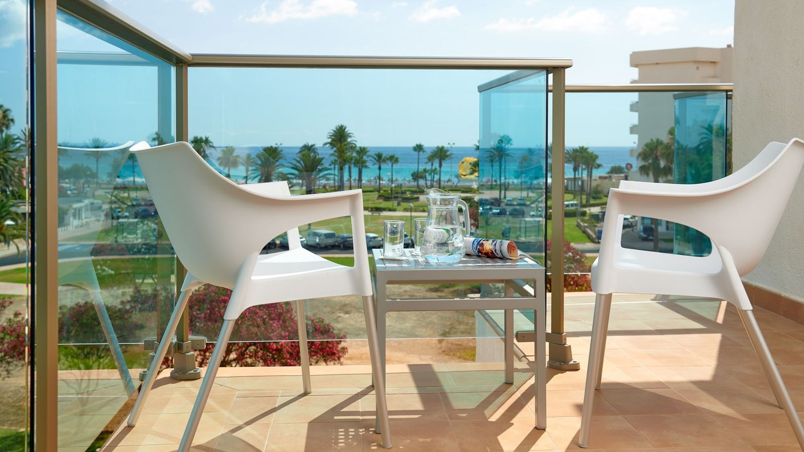 rooms-junior-suite-sea-view-balcony-or-terrace