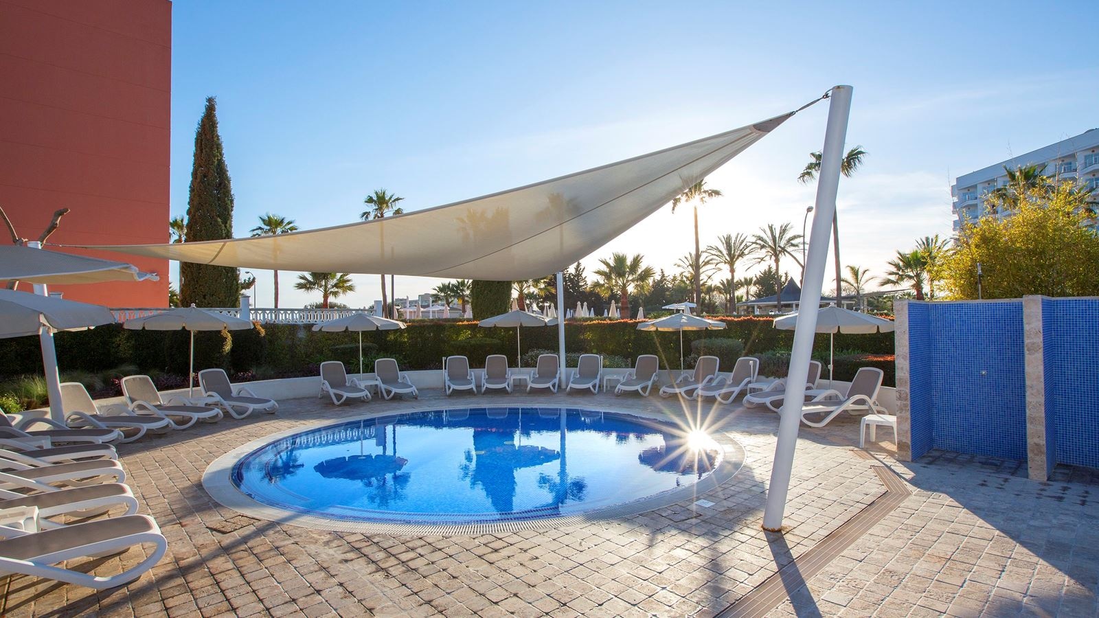 pools-outdoor-childrens-pool